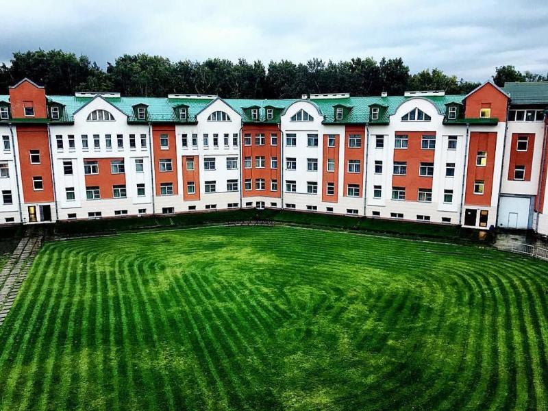 Парк Крестовский