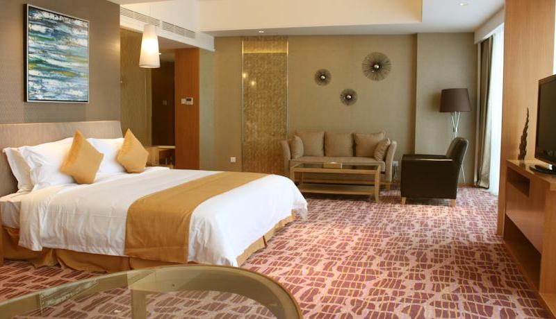 Huaqiang Plaza Hotel