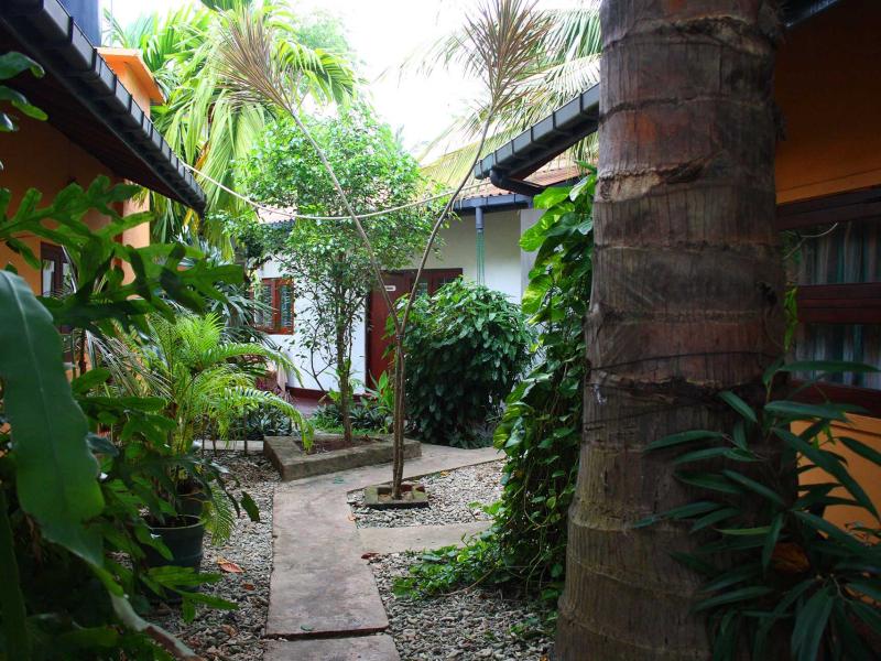 Full Moon Beach Resort