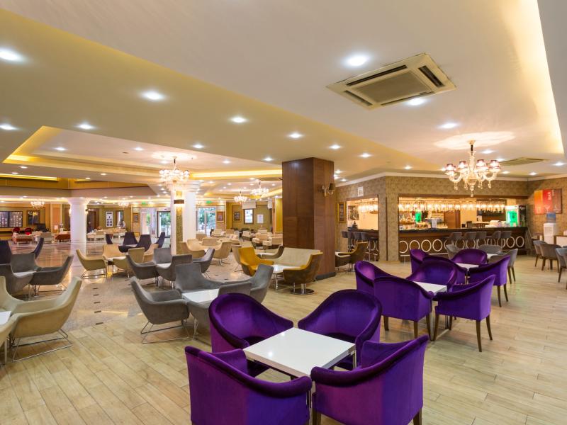 PrimaSol Hane Family Resort