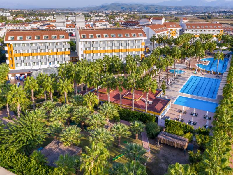 PrimaSol Hane Family Resort