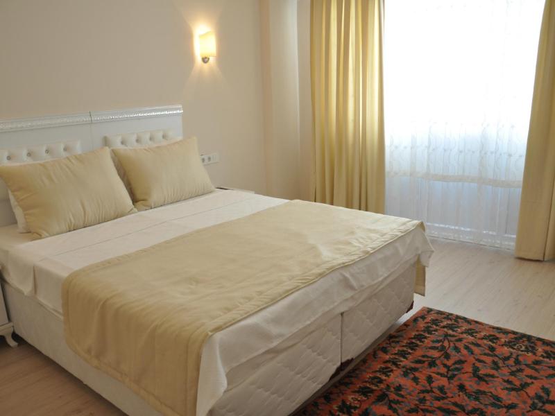 Huxley Hotel Old City