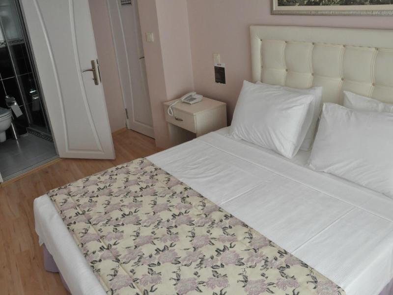 Huxley Hotel Old City