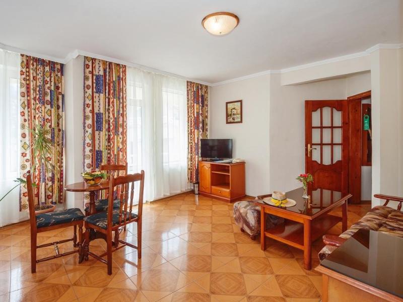 Villa Katlea