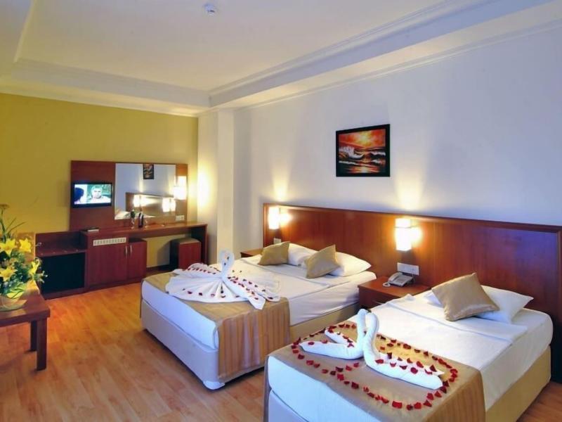 Hedef Beach Resort & Spa