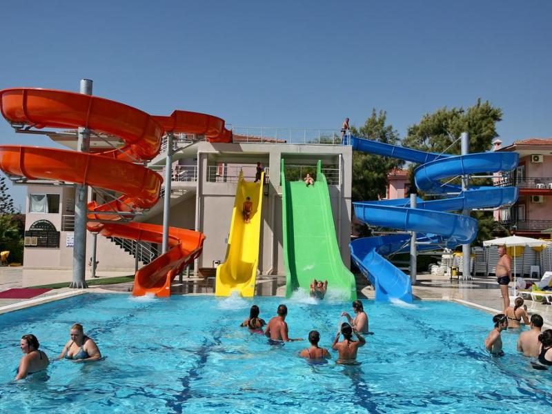 Hedef Beach Resort & Spa