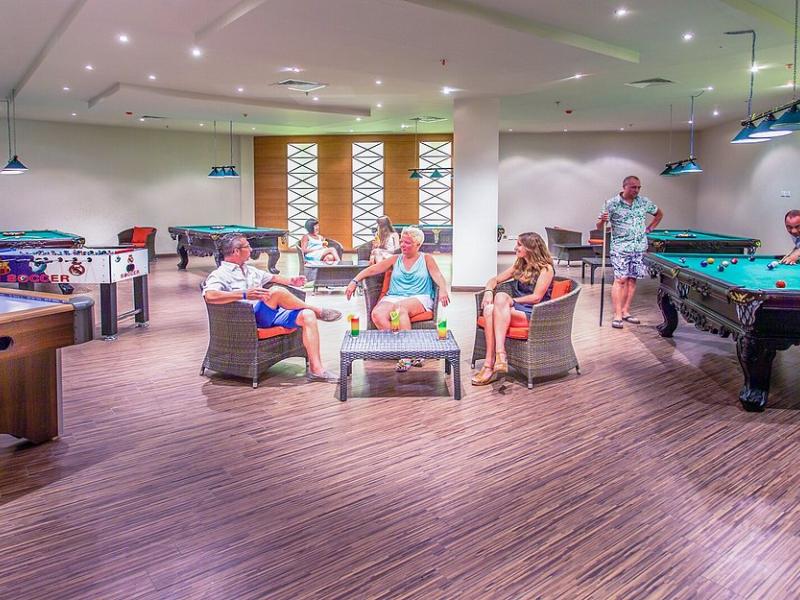 Jasmine Palace Resort & Spa