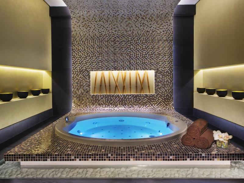 Damac Maison Cour Jardin