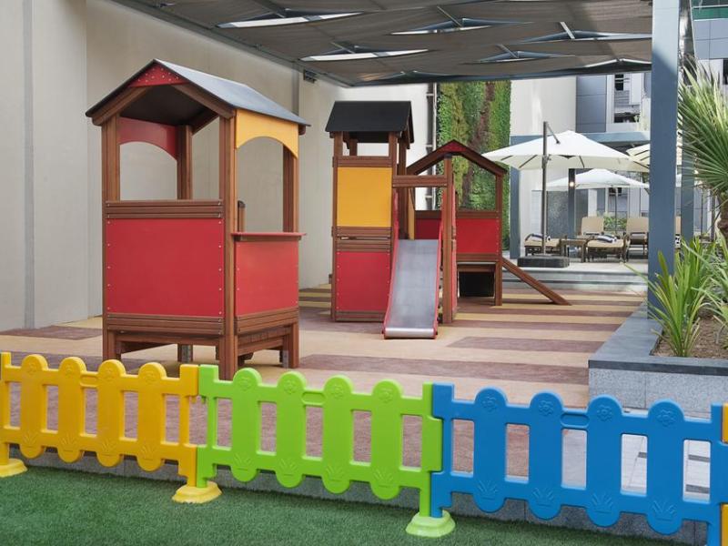 Damac Maison Cour Jardin