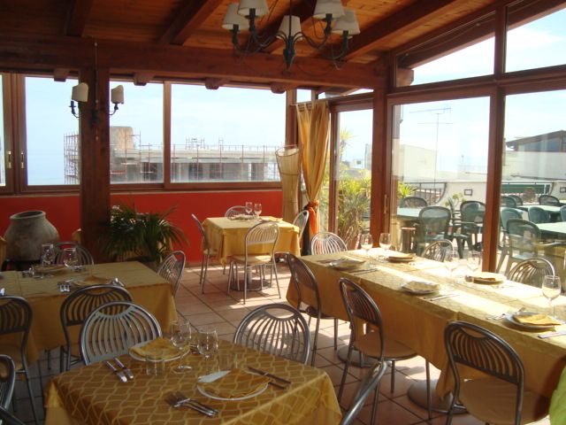 La Grotta Hotel