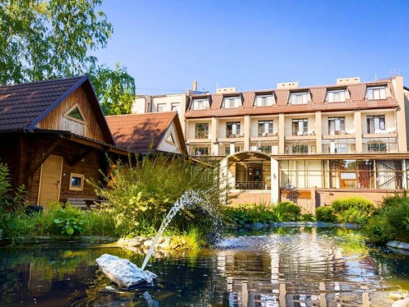 Crona Medical & Spa Hotel