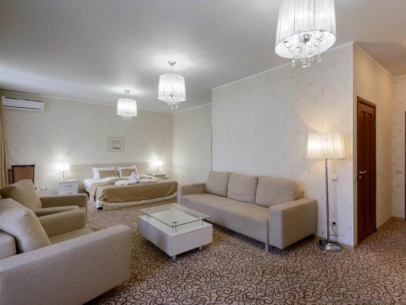 Crona Medical & Spa Hotel