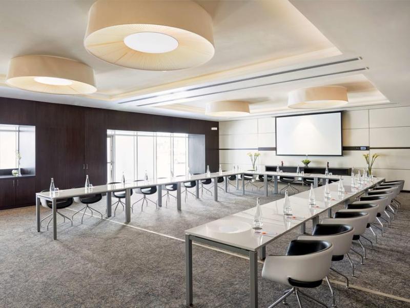 Hyatt Place Dubai Al Rigga