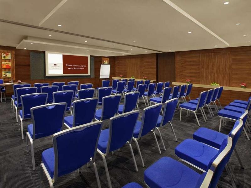 DoubleTree by Hilton Hotel & Residences Dubai – Al Barsha