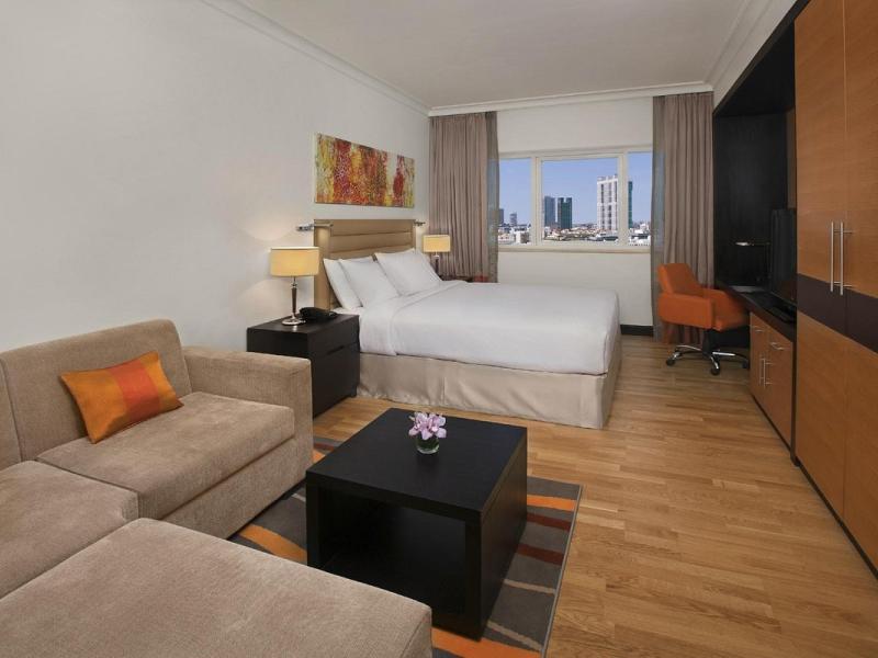 DoubleTree by Hilton Hotel & Residences Dubai – Al Barsha