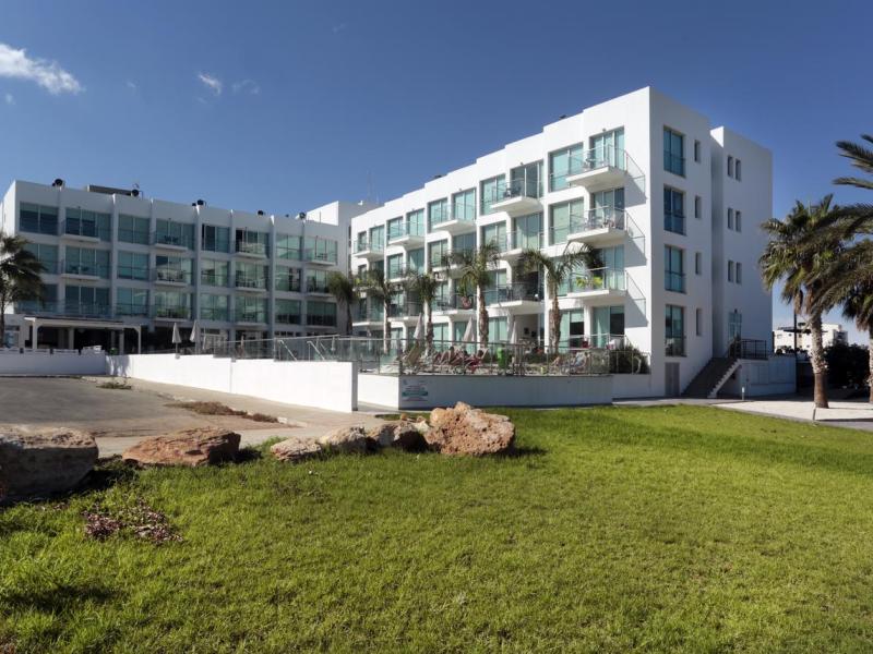 Coralli Spa Resort & Residence