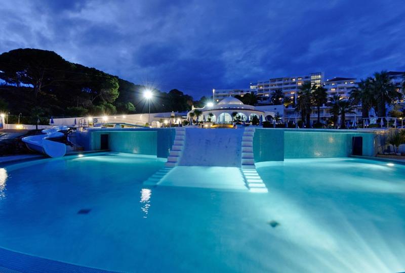 Oura View Beach Club