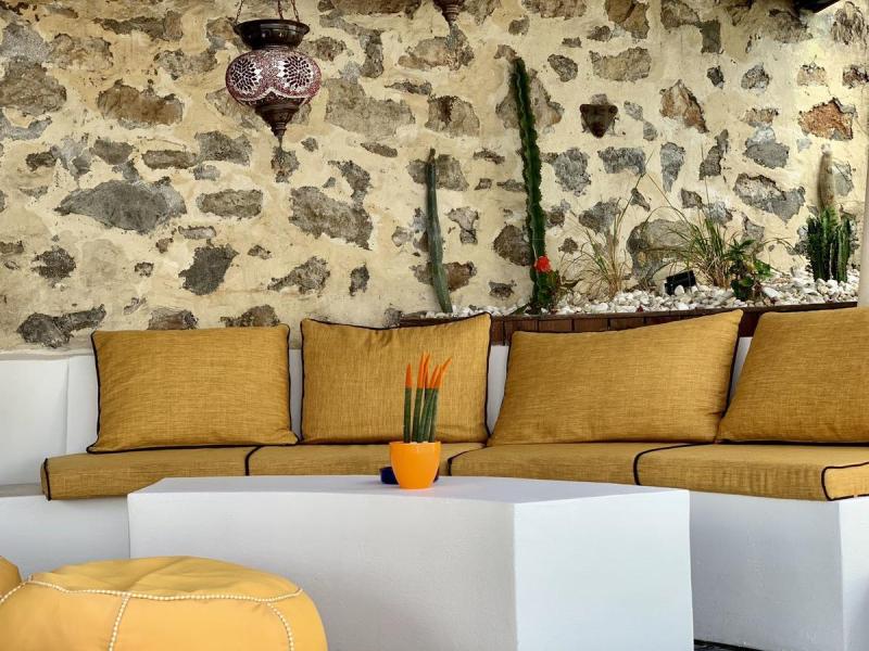 Kahlua Boutique Hotel