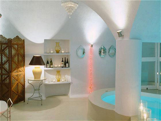 Katikies Chromata Santorini