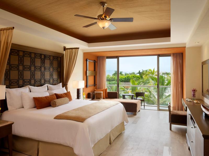 Dreams Vallarta Bay Resort & Spa