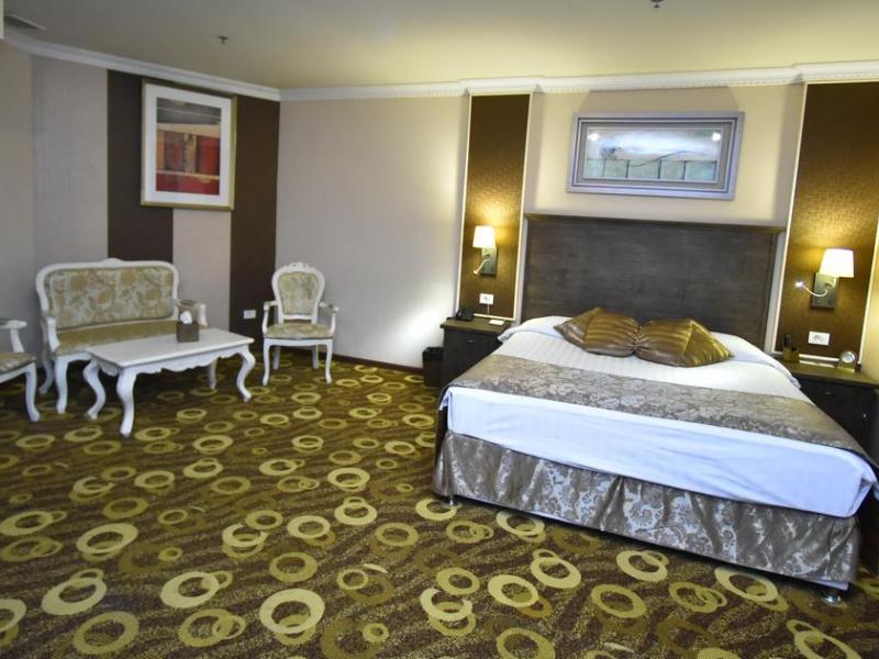 Imperial Palace Hotel