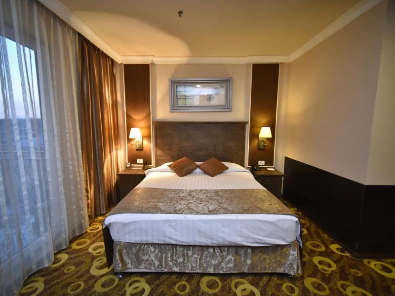 Imperial Palace Hotel