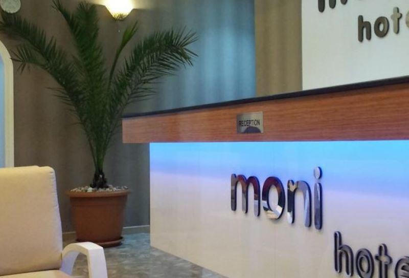 Moni Hotel