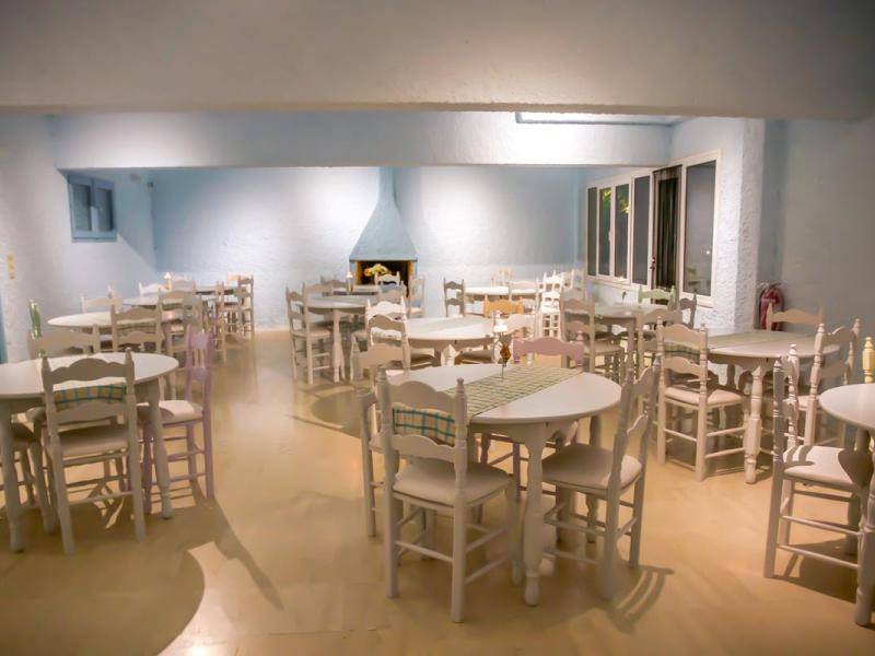 Zorbas Hotel Santorini