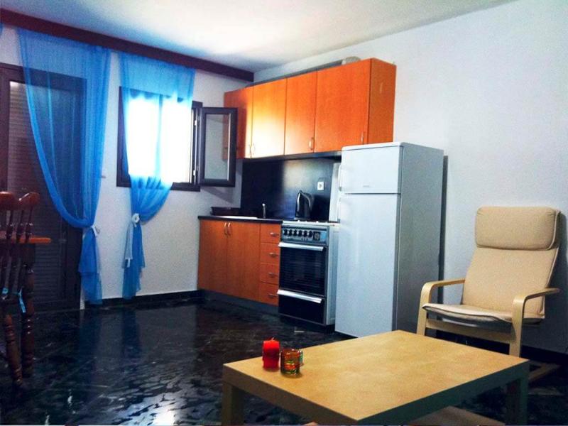 Salonikiou Beach Deluxe Apartments