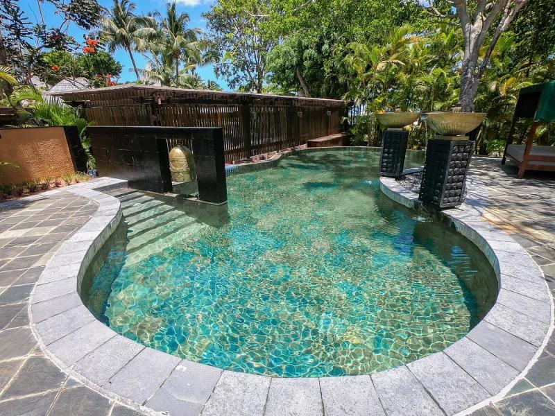 Shanti Maurice Resort & Spa
