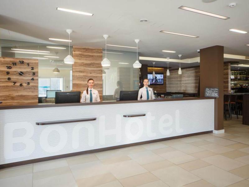 BonHotel