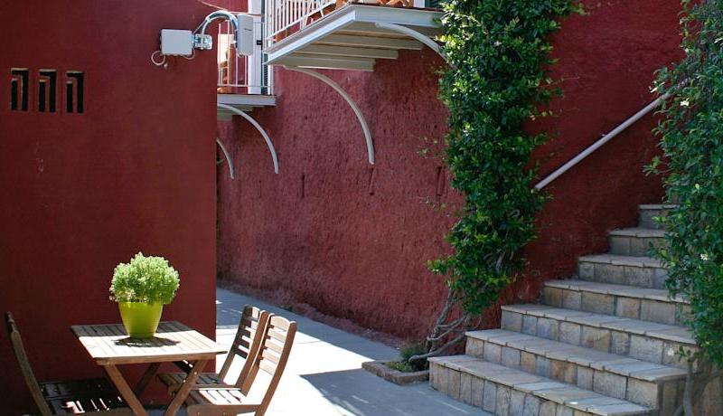 Zefiros Traditional Hotel