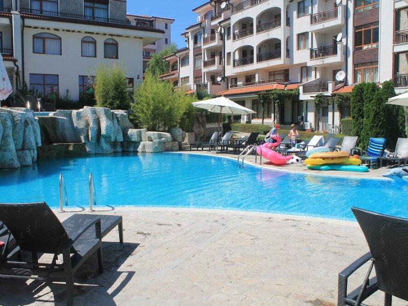 The Vineyards Resort