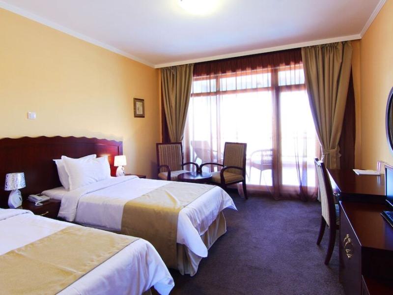 The Vineyards Resort