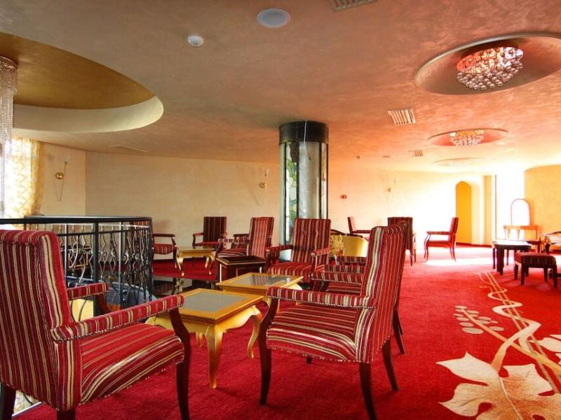 The Vineyards Resort