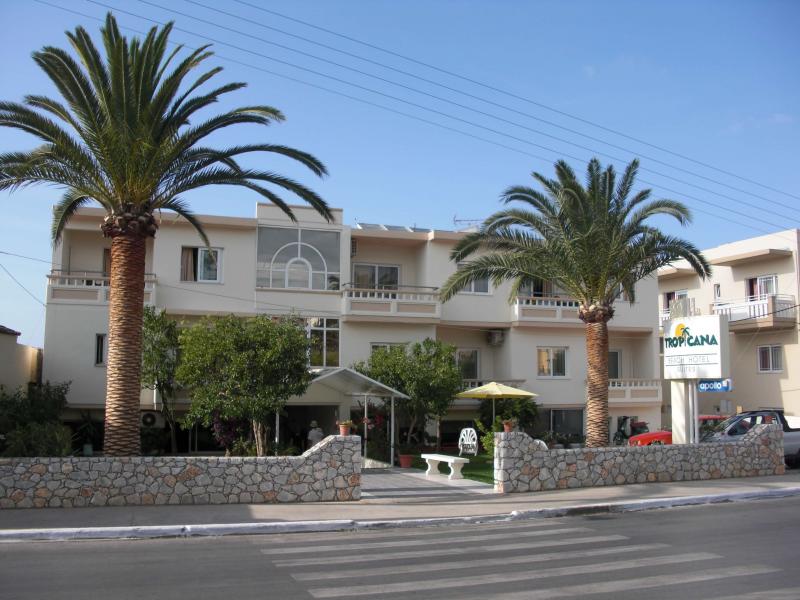 Tropicana Beach Hotel & Suites