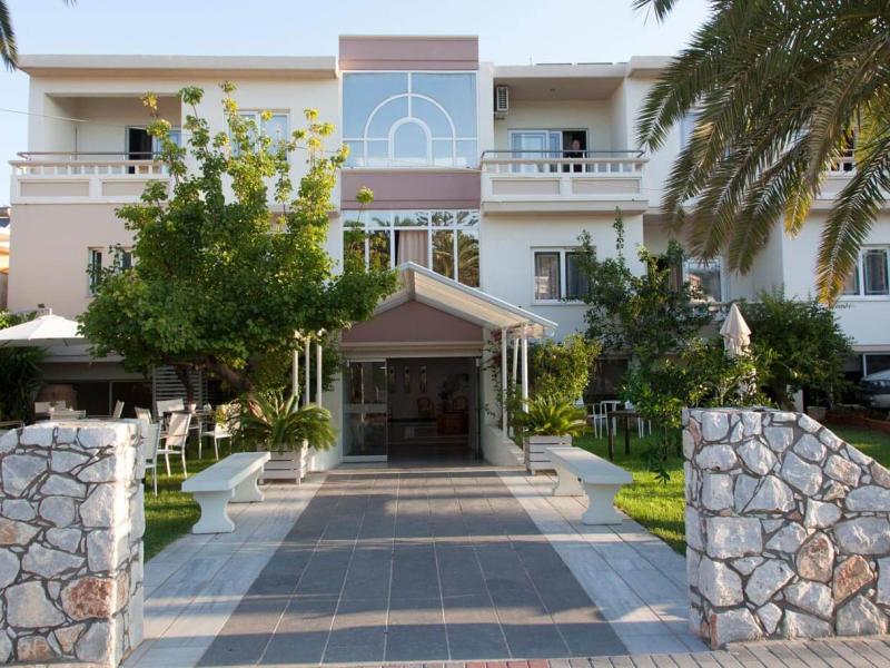 Tropicana Beach Hotel & Suites
