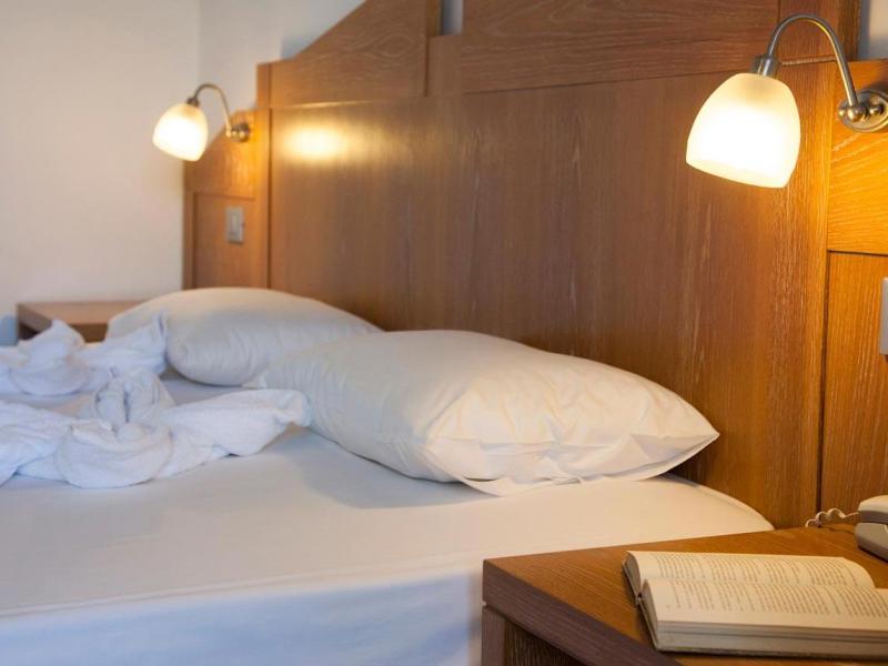 Tropicana Beach Hotel & Suites