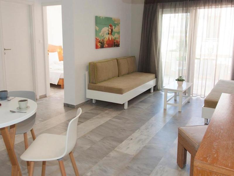 Tropicana Beach Hotel & Suites