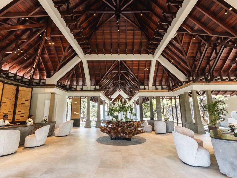 Maradiva Villas Resort & Spa