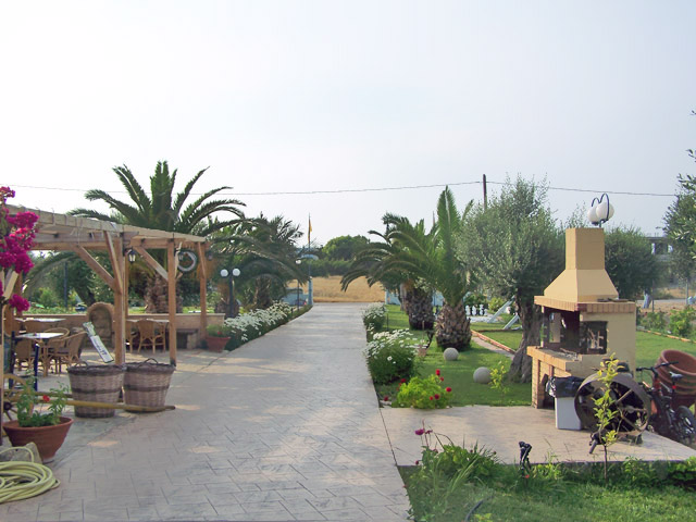 Filoxenia Apartments & Studios