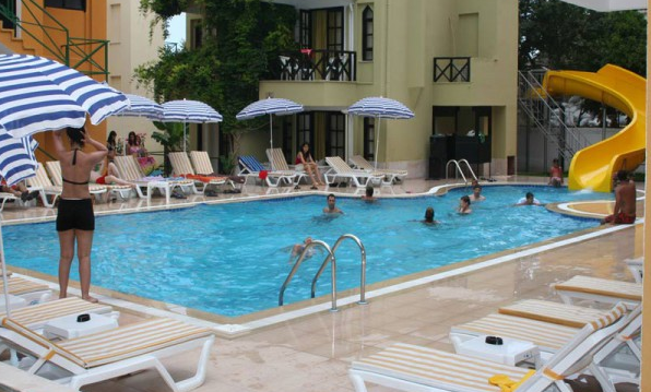 Club Cemar Beach