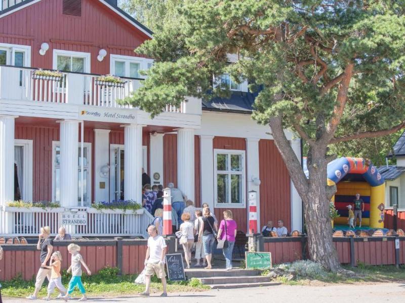 Hotel Strandbo