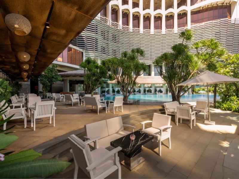 Holiday Beach Danang Hotel & Resort