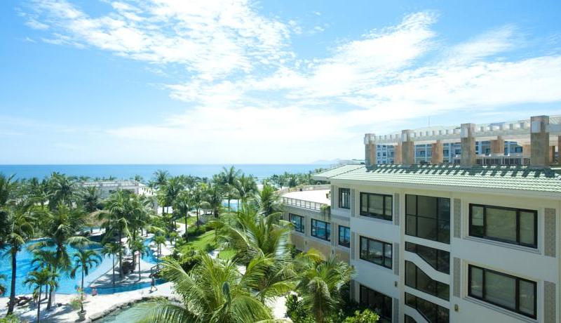 Olalani Resort & Condotel