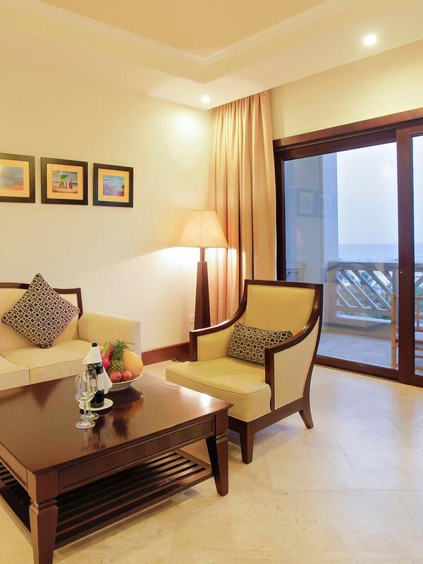 Olalani Resort & Condotel