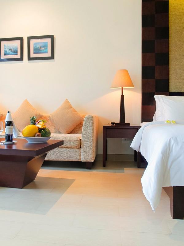 Olalani Resort & Condotel