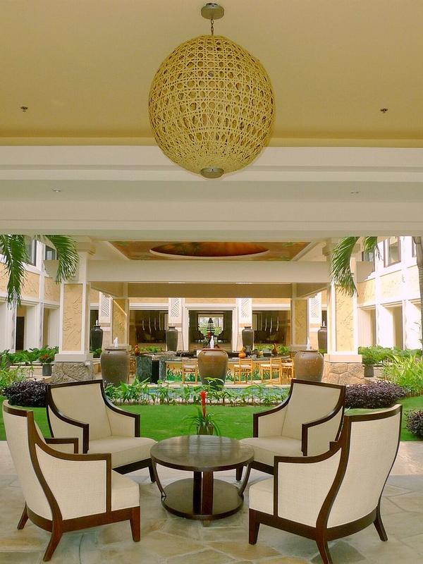 Olalani Resort & Condotel