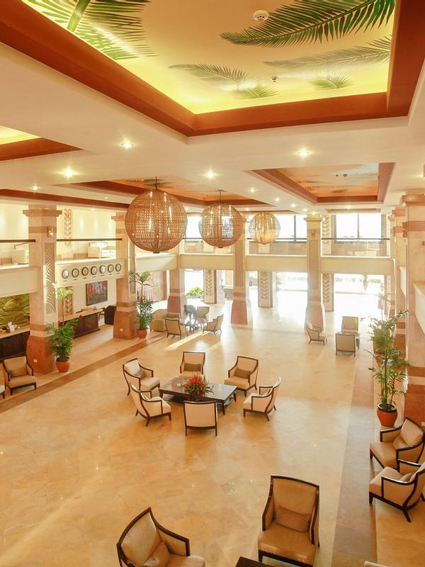 Olalani Resort & Condotel