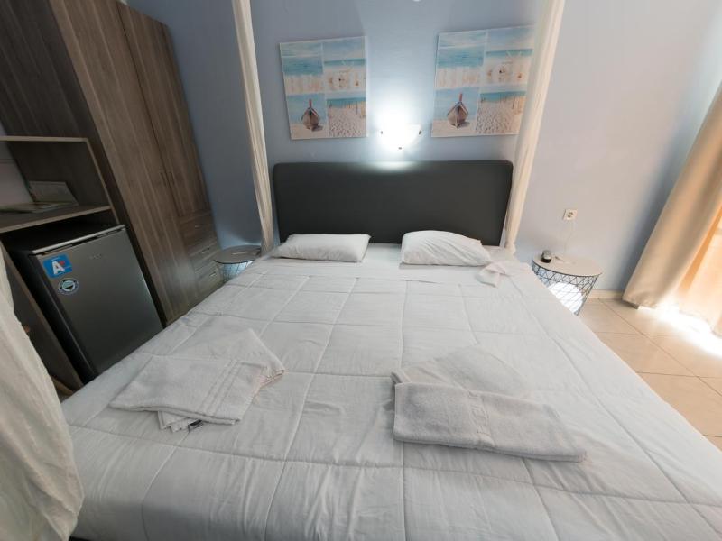 Parthenon City Hotel